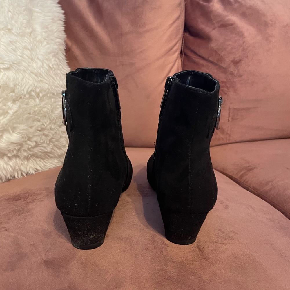 Booties - Picture 3 of 6